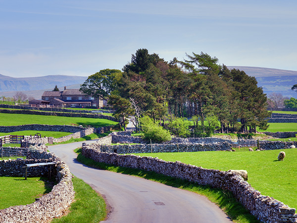 Discover Kirkby Stephen, the Eastern Lake District and Yorkshire Dales from the Black Bull Inn, Coniston